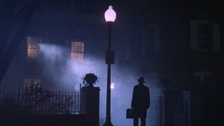 The Exorcist (1973) — Father Merrin arrives at the MacNeil house.